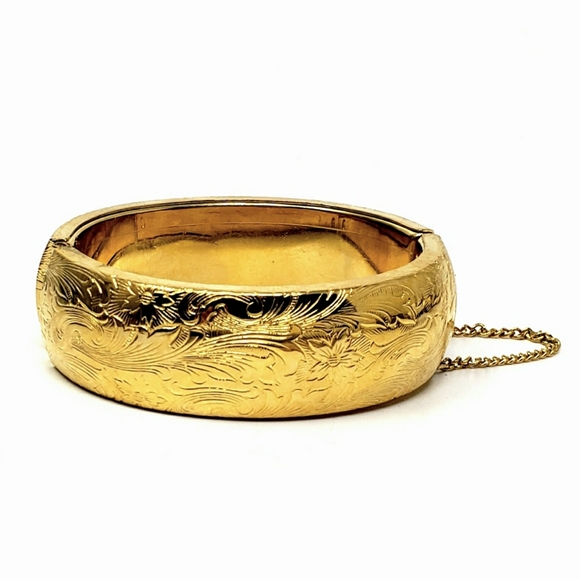 Vintage Vermeil Gold Engraved Clasp Bracelet - Picture 2 of 5